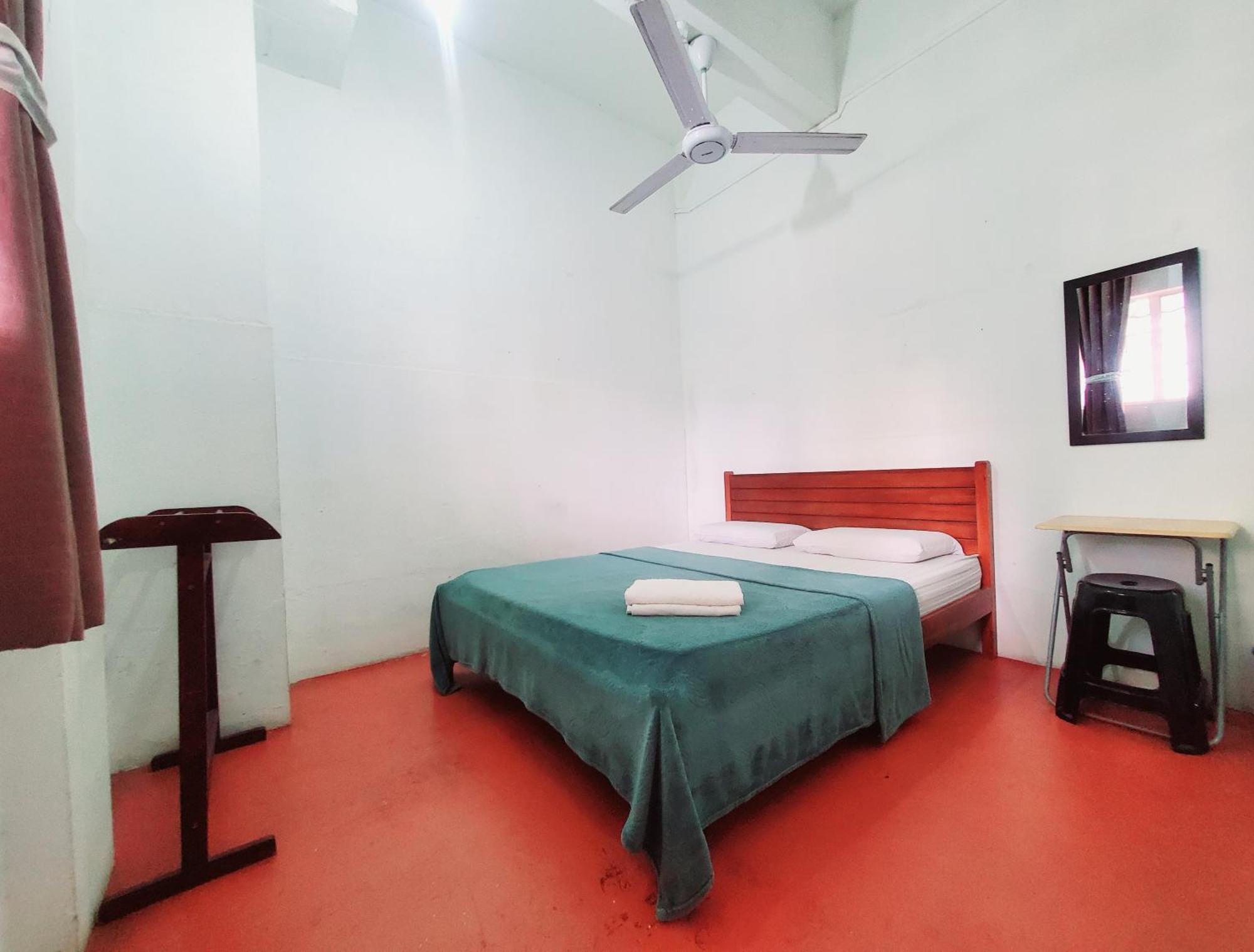 The Jesselton Cabin Sdn Bhd Кота-Кинабалу Экстерьер фото
